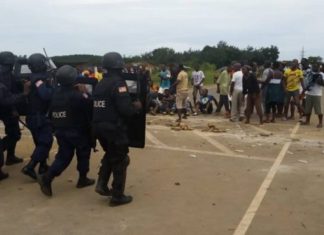 LNP fires live bullets at peaceful protesters, 1 person reportedly killed