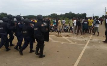 LNP fires live bullets at peaceful protesters, 1 person reportedly killed