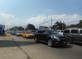 Central Monrovia lockdown as University of Liberia students protest for lecturers’ benefits
