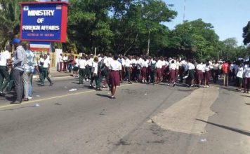 Finance Ministry clarifies MCSS students’ protest