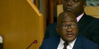 Foreign Minister Insists on Continuous Reforms