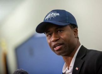 Liberian-Born Mayor Making a Difference in the U.S.