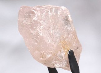 Largest pink diamond in 300 years found in Angola Lulo Rose