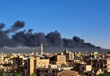 Residents flee Sudanese capital Khartoum as fighting continues Sudan War