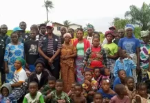 Former Ivorian refugees get residence permits