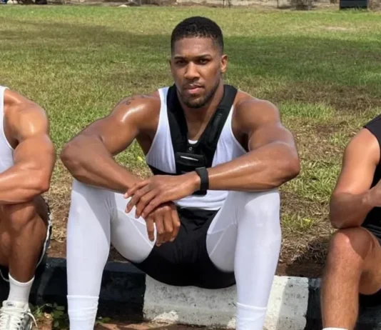 Anthony Joshua injured in Nigeria car crash that killed two team members