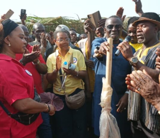 CMC Political leader breaks ground for the construction of Road in Gbarzon District