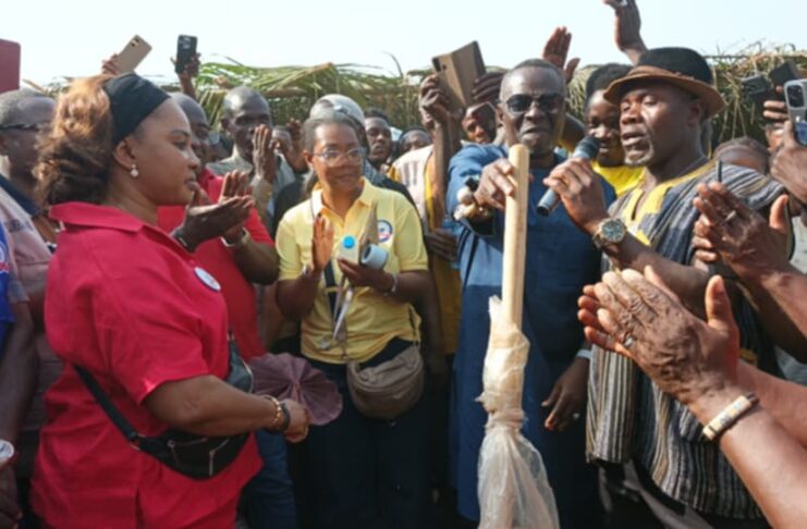 CMC Political leader breaks ground for the construction of Road in Gbarzon District